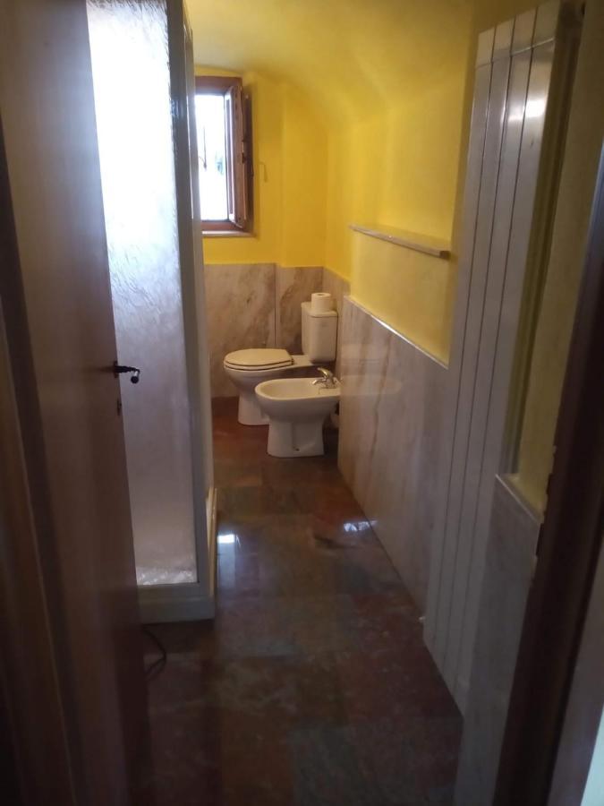 Locazione Turistica La Ca Gialla Apartment Pontremoli Exterior photo