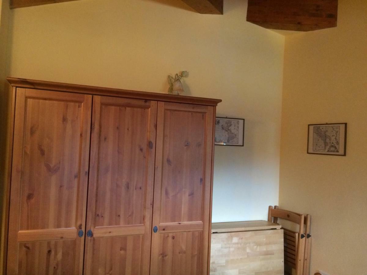 Locazione Turistica La Ca Gialla Apartment Pontremoli Exterior photo