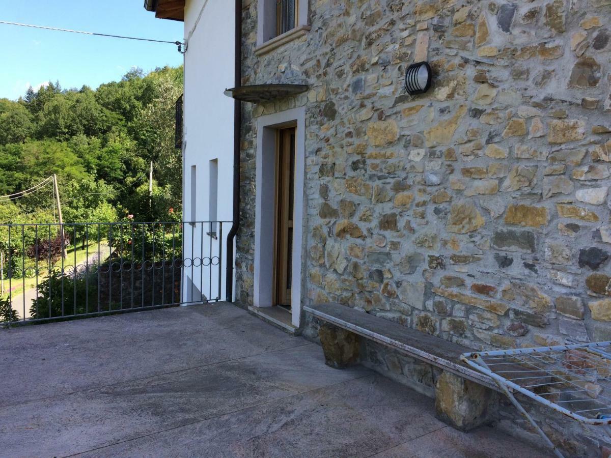 Locazione Turistica La Ca Gialla Apartment Pontremoli Exterior photo